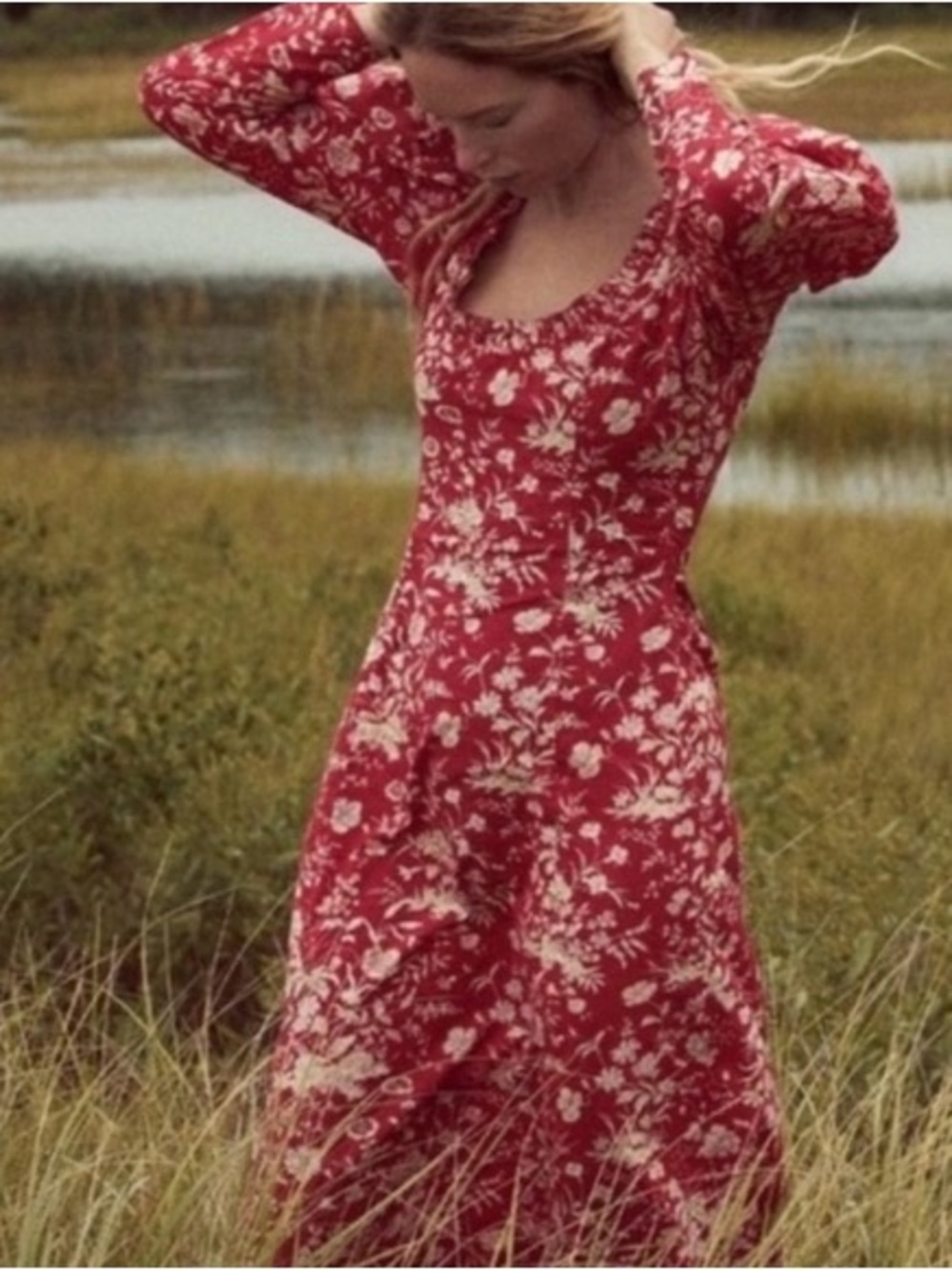 Doen Clarence Floral V-Neck Midi Dress